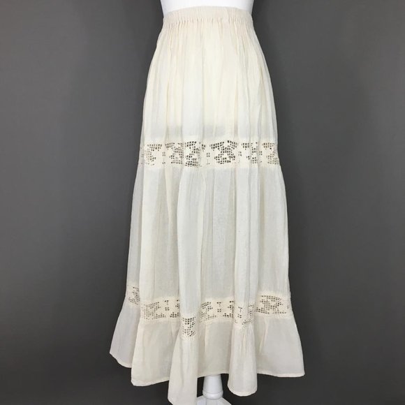 Vicenta's Artisans Boutique Dresses & Skirts - Mexican Artisanal Skirt - One Size (S/M) - Ivory
